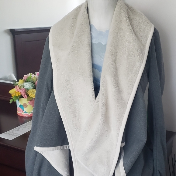 Lululemon “Presence of Mind” cardigan - Picture 8 of 16